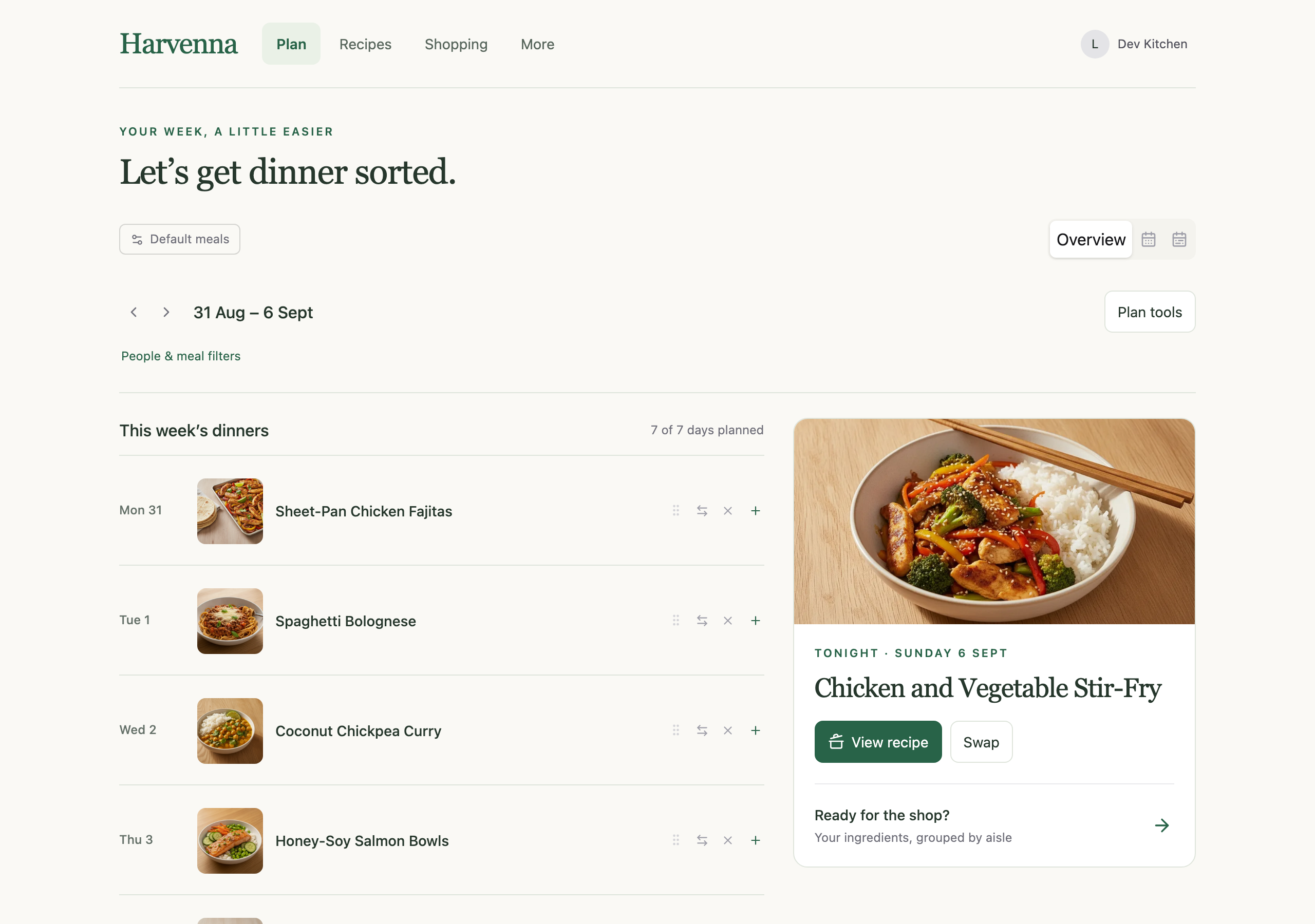 Harvenna’s web planner showing a week of dinners with recipe photos